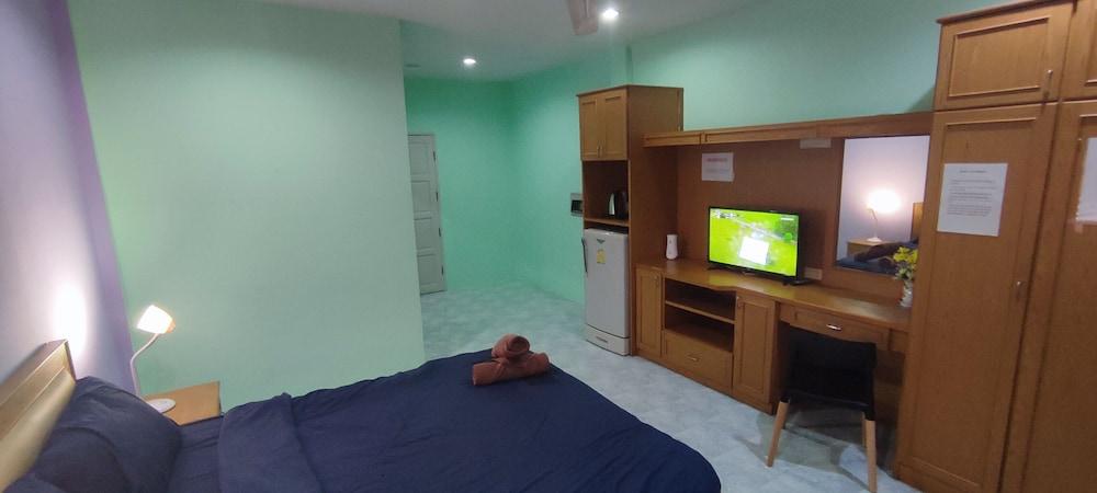 Hotel Traveller'S Rest Sports Bar Pattaya Exterior foto