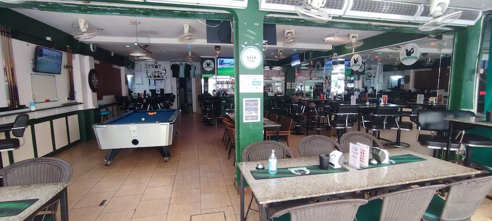Hotel Traveller'S Rest Sports Bar Pattaya Exterior foto